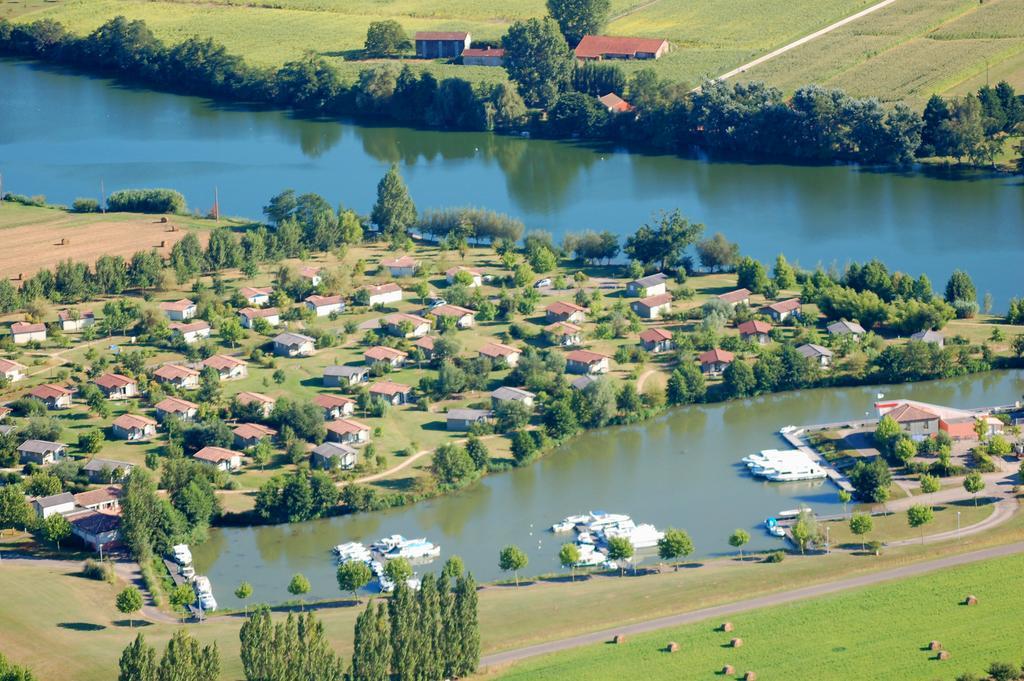 Lagrange Grand Bleu Vacances - Residence Port Lalande Castelmoron-sur-Lot Exterior foto