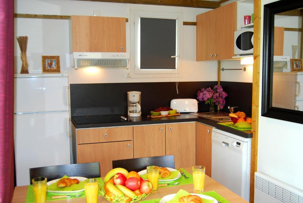 Lagrange Grand Bleu Vacances - Residence Port Lalande Castelmoron-sur-Lot Zimmer foto